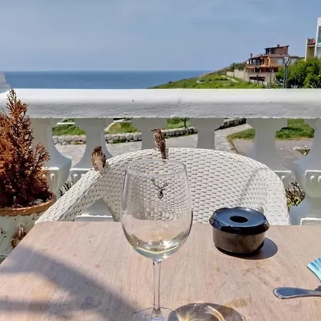 Πανσιόν Angelines, Sneuu