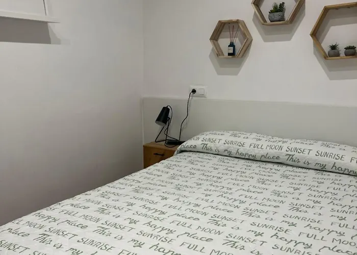 Angelines, Sneuu Σανταντέρ