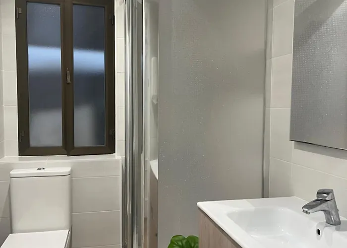 Angelines, Sneuu Santander