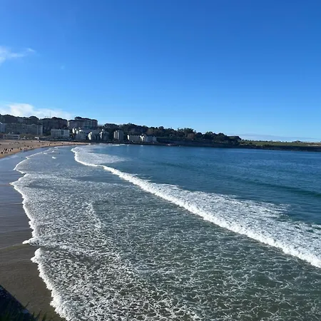 Angelines, Sneuu Konukevi