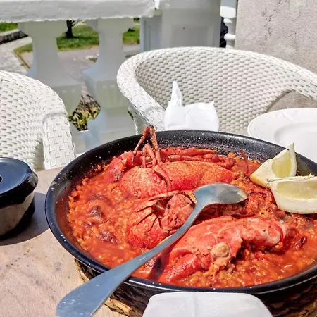 Konukevi Angelines, Sneuu