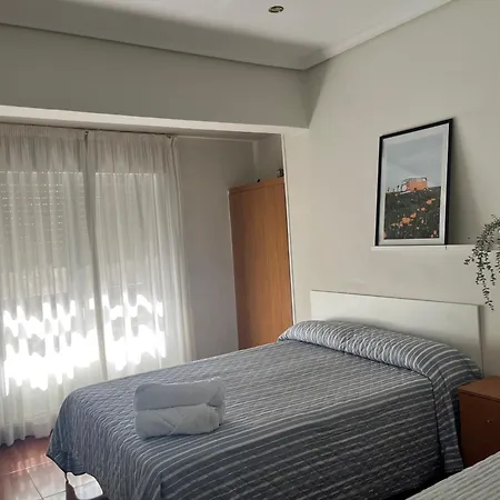 Angelines, Sneuu Konukevi *