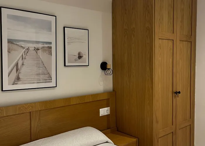 Angelines, Sneuu סנטנדר