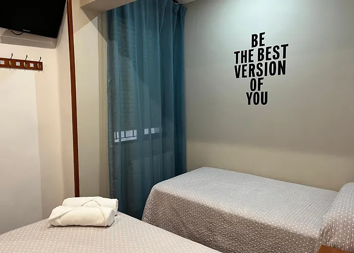 בית הארחה Angelines, Sneuu סנטנדר